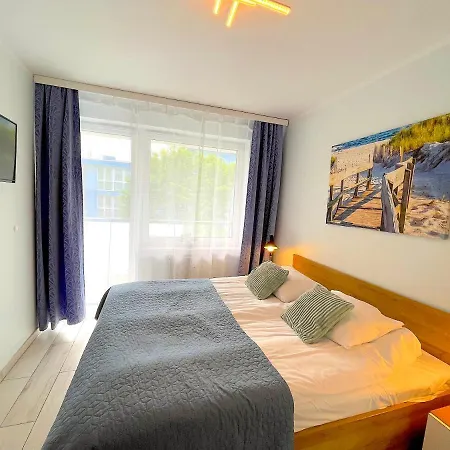 Superior Lazurowy Przy Plazy Колобжег